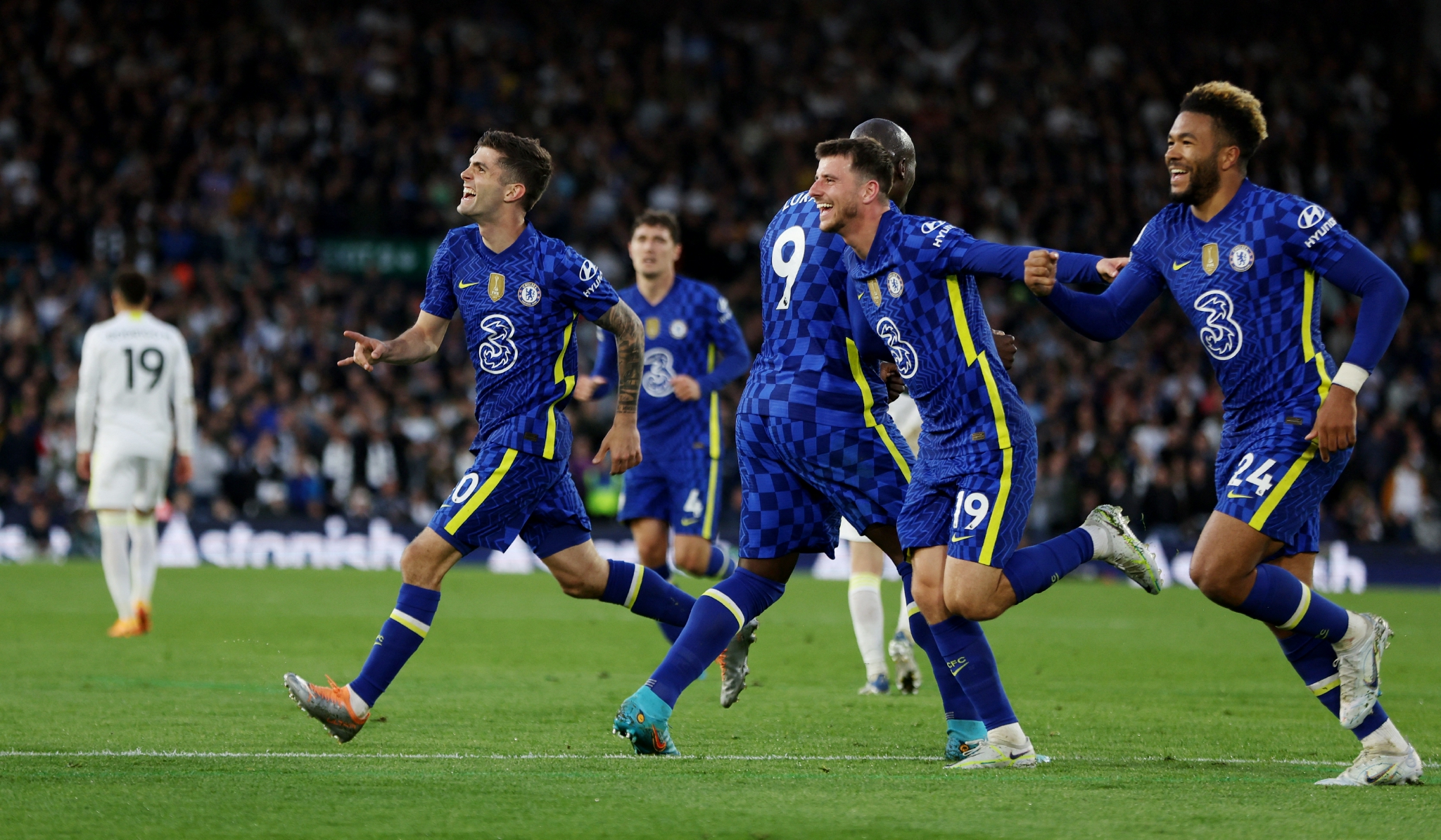 1年短约 1年短约