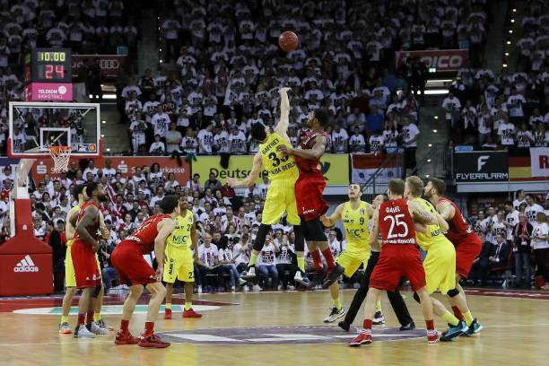 掌握场上主 掌握场上主